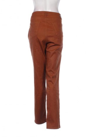 Дамски панталон Brax, Размер XXL, Цвят Оранжев, Цена 62,02 лв.