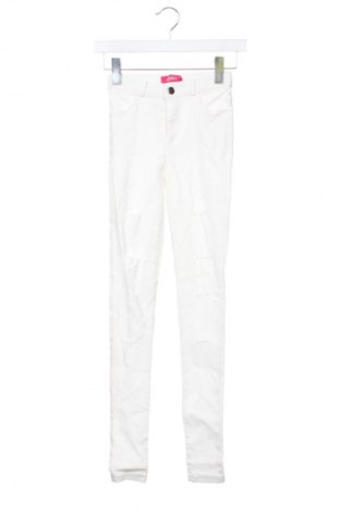Дамски панталон Candie's, Размер S, Цвят Бял, Цена 19,99 лв.