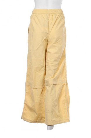 Дамски панталон Dazie, Размер M, Цвят Жълт, Цена 59,99 лв.
