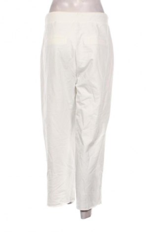 Дамски панталон Elbsand, Размер L, Цвят Бял, Цена 93,99 лв.