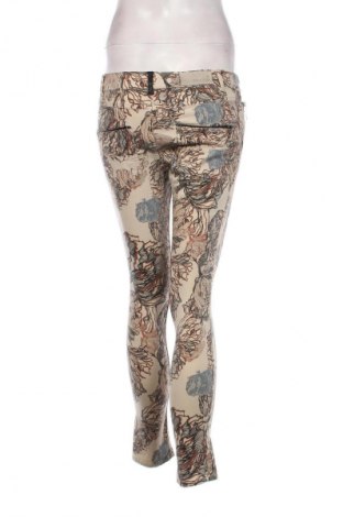 Дамски панталон Garcia Jeans, Размер M, Цвят Многоцветен, Цена 50,22 лв.