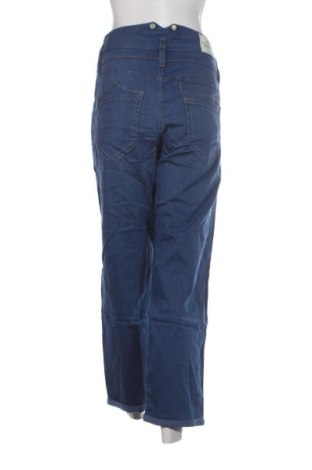 Дамски панталон Herrlicher, Размер M, Цвят Син, Цена 117,99 лв.