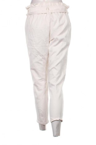 Pantaloni de femei LCW, Mărime M, Culoare Alb, Preț 142,50 Lei