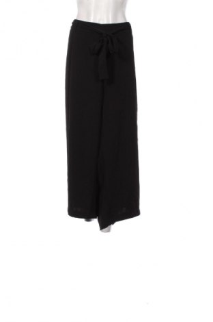 Дамски панталон New Look, Размер 5XL, Цвят Черен, Цена 29,15 лв.