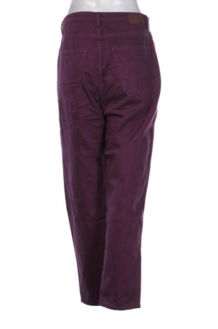 Pantaloni de femei Pull&Bear, Mărime M, Culoare Mov, Preț 76,32 Lei