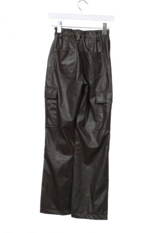 Dámské kalhoty  Pull&Bear, Velikost XXS, Barva Zelená, Cena  249,00 Kč