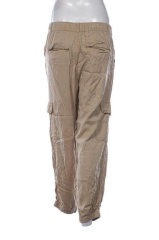 Дамски панталон S.Oliver, Размер M, Цвят Бежов, Цена 41,99 лв.