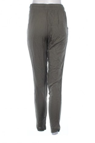 Дамски панталон Sinsay, Размер M, Цвят Зелен, Цена 29,33 лв.