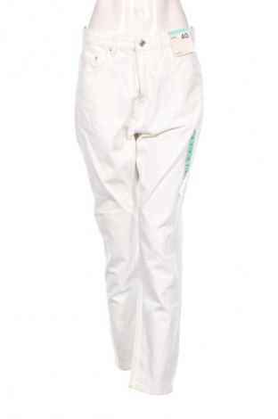 Pantaloni de femei Sinsay, Mărime M, Culoare Alb, Preț 75,26 Lei