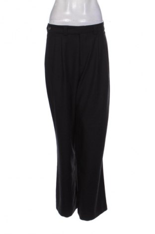 Дамски панталон Stradivarius, Размер L, Цвят Черен, Цена 31,99 лв.