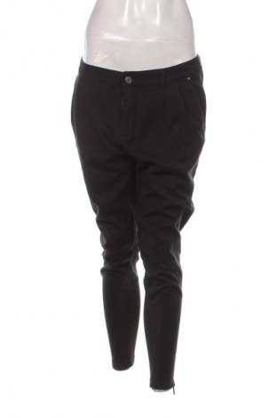 Dámské kalhoty  Stradivarius, Velikost L, Barva Černá, Cena  519,00 Kč