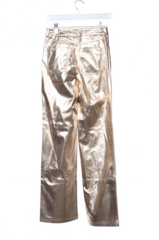 Дамски панталон Stradivarius, Размер XS, Цвят Златист, Цена 46,99 лв.