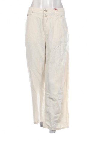 Дамски панталон Street One, Размер XL, Цвят Бежов, Цена 93,99 лв.