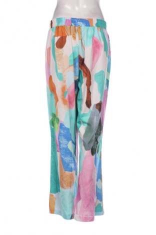 Дамски панталон Unbranded, Размер M, Цвят Многоцветен, Цена 28,88 лв.