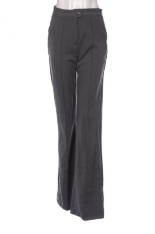 Дамски панталон Unbranded, Размер S, Цвят Сив, Цена 19,99 лв.