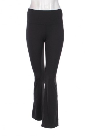 Damenhose Uniqlo, Größe M, Farbe Schwarz, Preis 39,99 €