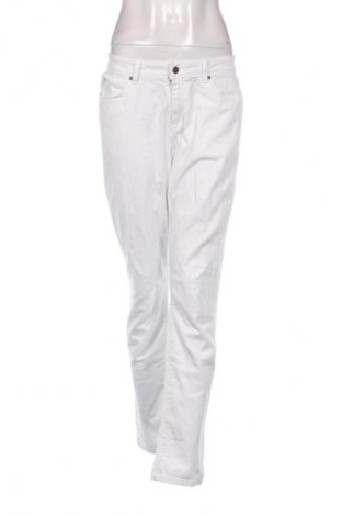 Дамски панталон Woman By Tchibo, Размер L, Цвят Бял, Цена 46,93 лв.