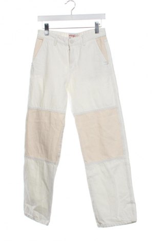 Дамски панталон Wrangler, Размер XS, Цвят Екрю, Цена 40,99 лв.