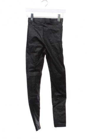 Дамски панталон Zara, Размер XS, Цвят Черен, Цена 27,37 лв.