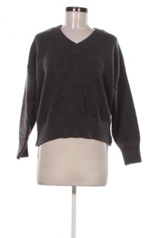 Дамски пуловер Bershka, Размер S, Цвят Сив, Цена 16,99 лв.