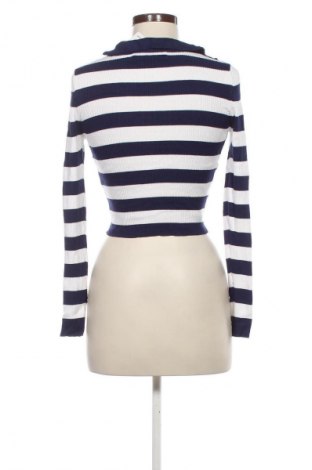 Дамски пуловер Bershka, Размер M, Цвят Многоцветен, Цена 18,99 лв.