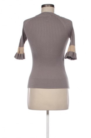 Női pulóver Flo, Méret M, Szín Szürke, Ár 8 200 Ft