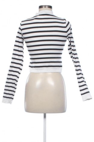 Дамски пуловер Stradivarius, Размер M, Цвят Многоцветен, Цена 29,15 лв.