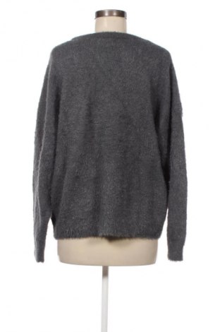Дамски пуловер Stradivarius, Размер S, Цвят Сив, Цена 20,99 лв.