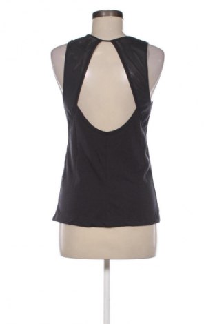 Дамски спортен топ Nike, Размер S, Цвят Сив, Цена 34,00 лв.