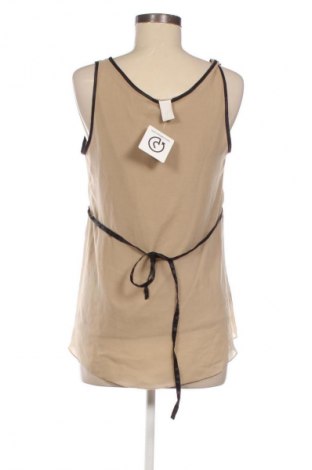 Дамски топ VILA, Размер M, Цвят Бежов, Цена 16,99 лв.