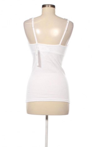 Дамско бельо Triumph, Размер L, Цвят Бял, Цена 77,99 лв.