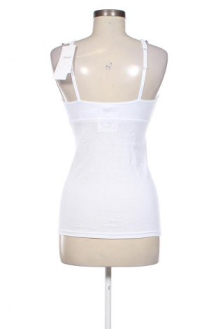 Дамско бельо Triumph, Размер L, Цвят Бял, Цена 56,99 лв.