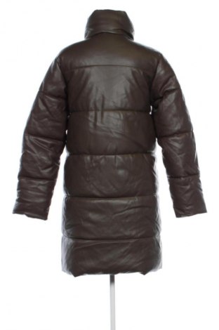 Дамско кожено яке Mango, Размер XS, Цвят Кафяв, Цена 59,99 лв.