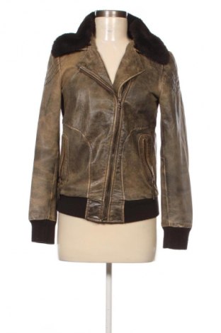 Дамско кожено яке Pepe Jeans, Размер S, Цвят Кафяв, Цена 251,26 лв.