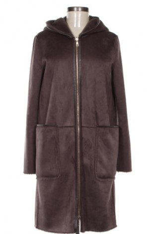 Дамско палто Christian Berg, Размер S, Цвят Кафяв, Цена 144,99 лв.