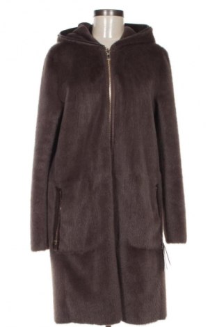 Дамско палто Christian Berg, Размер S, Цвят Кафяв, Цена 144,99 лв.