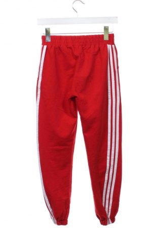Дамско спортно долнище Adidas, Размер XS, Цвят Червен, Цена 41,00 лв.
