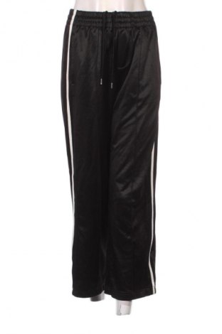 Női sport nadrág Bershka, Méret S, Szín Fekete, Ár 2 339 Ft