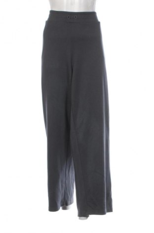 Дамско спортно долнище Copenhagen Studios, Размер XXL, Цвят Сив, Цена 147,99 лв.