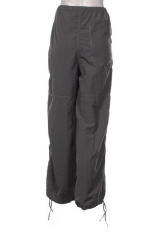 Damskie spodnie sportowe H&M Divided, Rozmiar L, Kolor Szary, Cena 89,92 zł