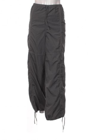 Damskie spodnie sportowe H&M Divided, Rozmiar L, Kolor Szary, Cena 89,92 zł