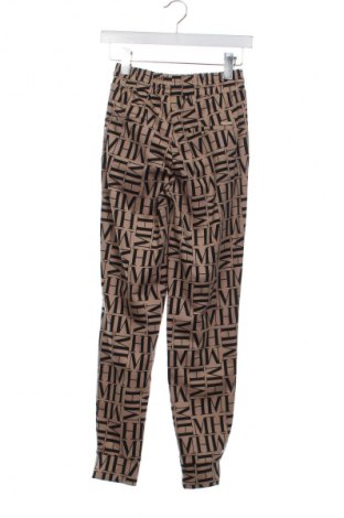 Damskie spodnie sportowe Mohito, Rozmiar XS, Kolor Kolorowy, Cena 66,67 zł