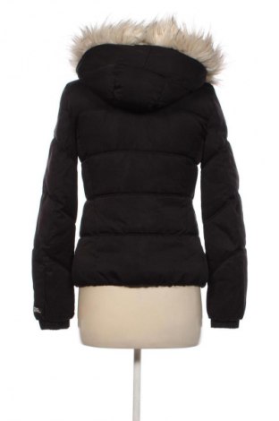 Dámská bunda  Bershka, Velikost S, Barva Černá, Cena  519,00 Kč