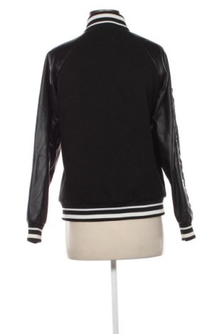 Dámská bunda  Bershka, Velikost XS, Barva Černá, Cena  429,00 Kč