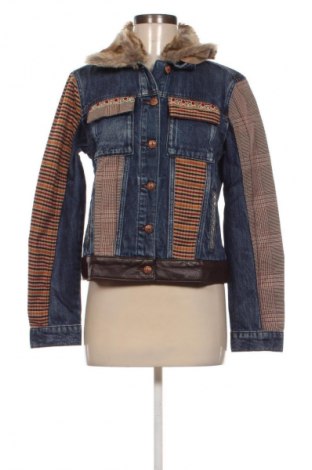 Дамско яке Desigual, Размер M, Цвят Многоцветен, Цена 204,99 лв.