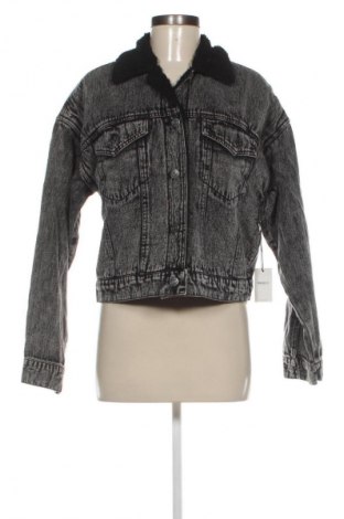 Дамско яке Forever 21, Размер M, Цвят Черен, Цена 23,99 лв.