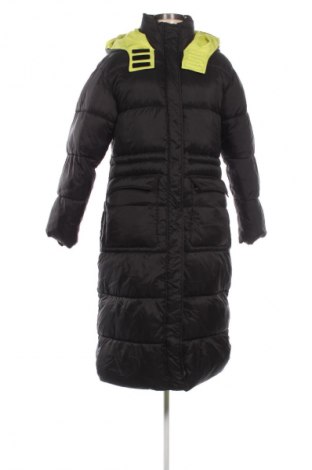 Дамско яке ONLY, Размер M, Цвят Черен, Цена 93,99 лв.