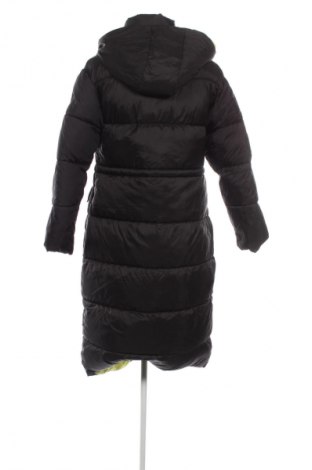 Дамско яке ONLY, Размер M, Цвят Черен, Цена 93,99 лв.