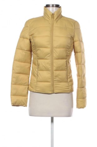 Дамско яке Reserved, Размер XS, Цвят Бежов, Цена 60,78 лв.