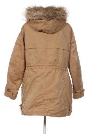 Дамско яке Reserved, Размер L, Цвят Бежов, Цена 59,99 лв.